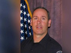 Tewas dalam Penembakan Massal, Polisi AS Berniat Ganti Pekerjaan