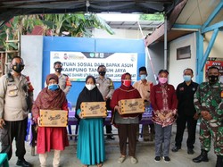 Program Bapak Asuh Bantu Warga Isman di Kampung Tangguh Sawah Besar Jakpus
