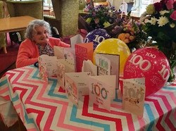 Rahasia Panjang Umur Nenek 100 Tahun, Banyak Makan Roti Panggang