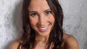 7 Potret Sarah Mhlanga, Peniru Meghan Markle yang Kini Sepi Job