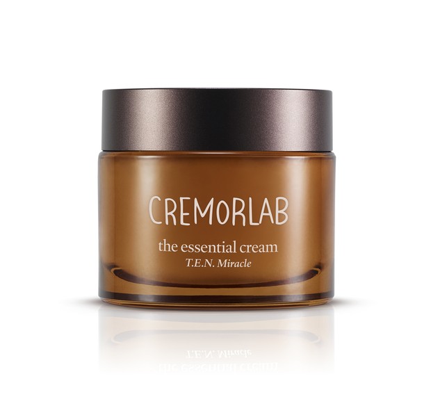 The esssential cream/Dok. Miracle