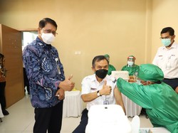 Tingkatkan Kepercayaan Pelanggan, 5 Ribu Pegawai KAI Divaksin