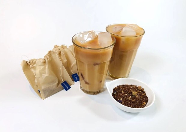 Vanilla Almond Rooibos Iced Latte