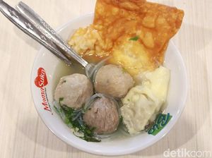 Nikmatnya Bakso Mercon dan Keju Berkuah Bening Gurih