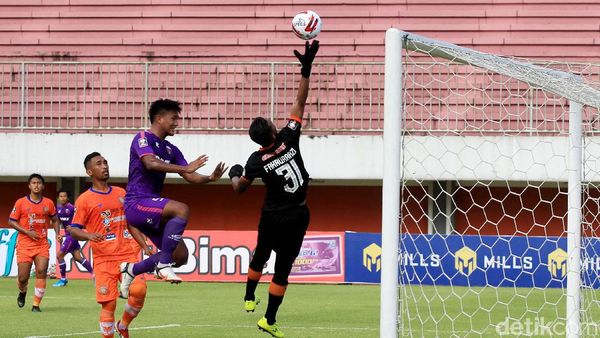 Main di Laga Pembuka Grup D, Persiraja Bungkam Persita 3-1