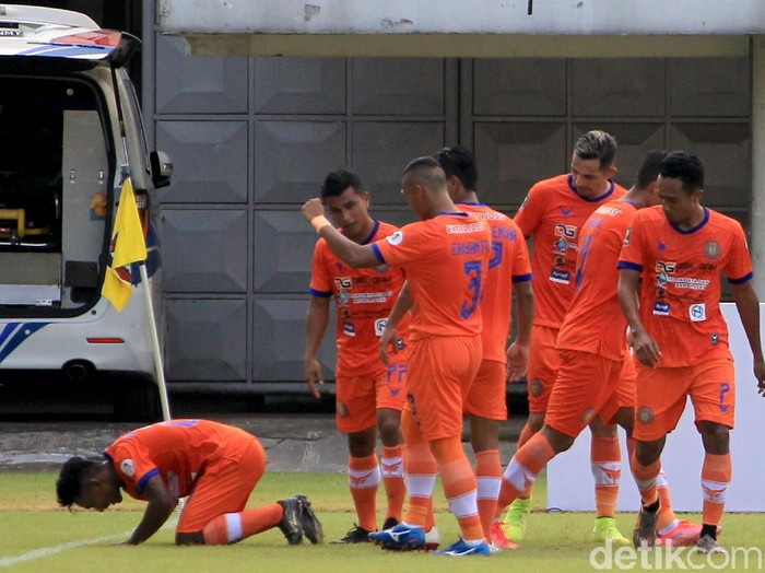 Pertandingan pembuka Grup D Piala Menpora 2021 antara Persiraja Banda Aceh melawan Persita Tangerang digelar di Stadion Maguwoharjo, Sleman, Yogyakarta, Rabu (24/3/2021). Persiraja Banda Aceh berhasil mengalahkan Persita Tangerang pada pertandingan pertama grup D Piala Menpora 2021 dengan skor akhir 3-1.