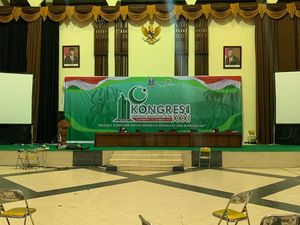 Pengelola Gedung Islamic Center Sebut Ada Kerugian Akibat Kongres HMI Ricuh Pengelola Gedung Islamic Center Sebut Ada Kerugian Akibat Kongres HMI Ricuh