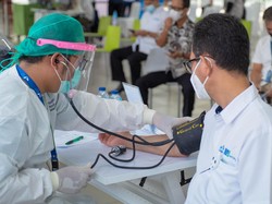 Pegawai MRT hingga TransJakarta Mulai Divaksinasi COVID-19