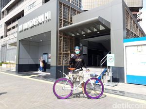 Pengguna Sepeda Nonlipat Terbantu Bisa Naik MRT, Usul Disediakan Lift Pengguna Sepeda Nonlipat Terbantu Bisa Naik MRT, Usul Disediakan Lift