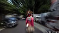 Potret Remaja di Ibu Kota Arak Ondel-ondel Sejak Putus Sekolah