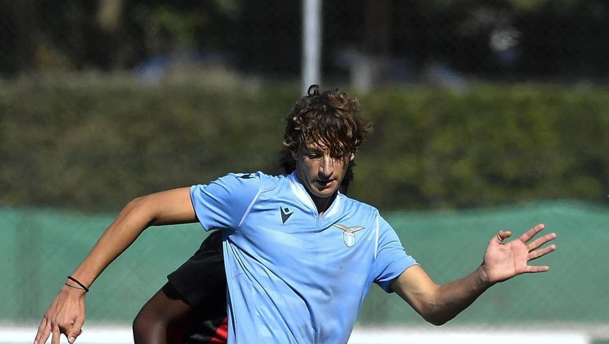 Romano Floriani, Cicit Benito Mussolini dikontrak Lazio (Instagram @RomanoFloriani)