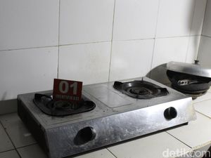 Polisi Temukan Benda Mencurigakan Saat Olah TKP Cabai Dicat