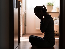 Viral Kisah Miris Suami Ceraikan Istri Demi Nikahi Anak Kandung yang Hamil