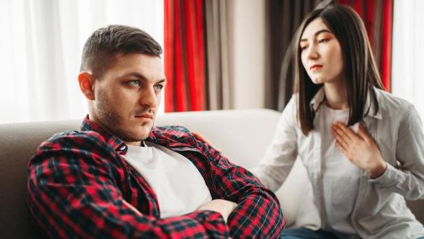 6 Things That Show Your Partner Doesn't Care About Your Relationship/freepik.com