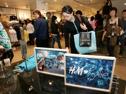 Nike dan H&M Diboikot Publik China karena Isu Kerja Paksa Uighur di Xinjiang