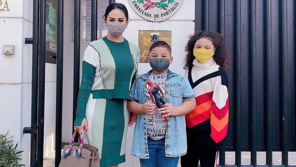 8 Foto Amora Lemos, Putri Krisdayanti yang Beranjak Remaja & Makin Cantik