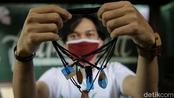 Bukan Kaleng-kaleng, Kerajinan Resin Ini Bernilai Tinggi Lho