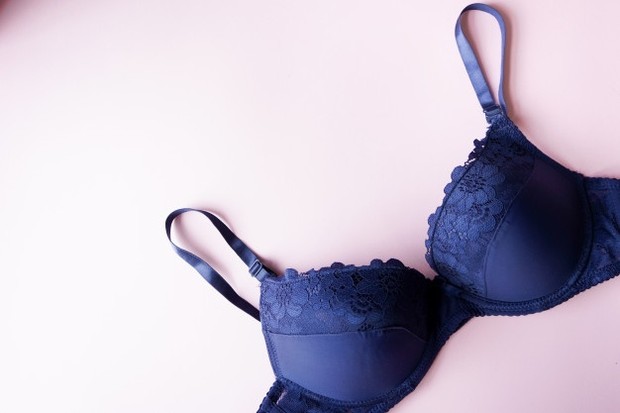 Foto: freepik.com mengatasi payudara kendur