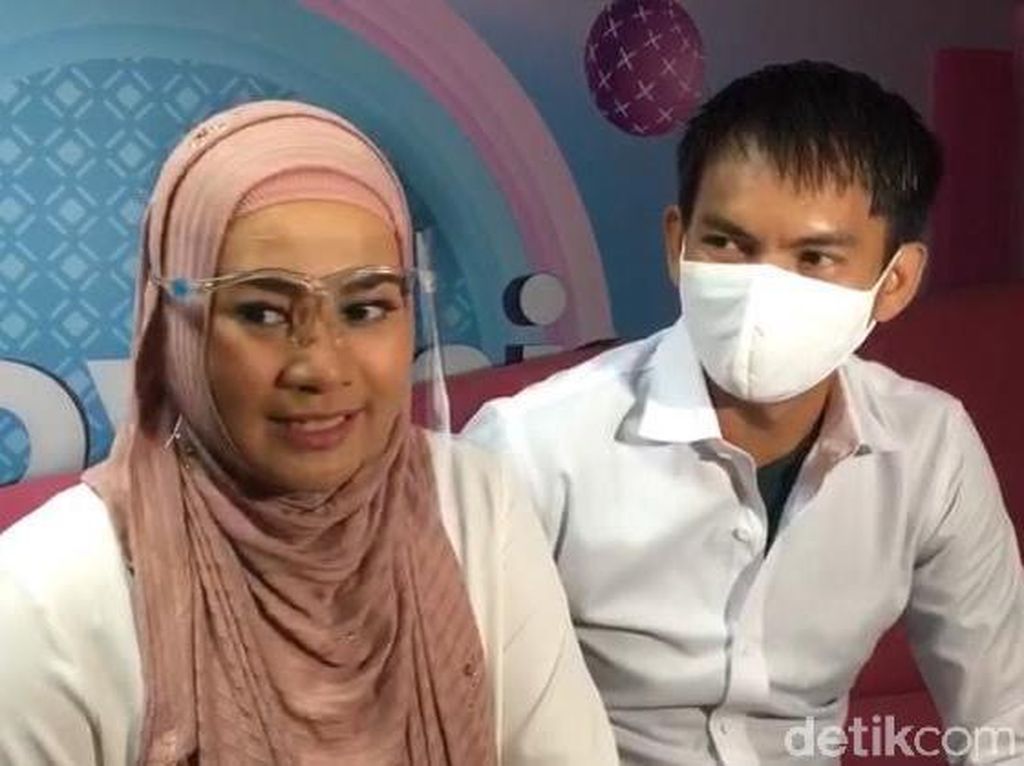 Menikah Lagi Usai Menjanda 14 Tahun, Ini yang Dirasakan Ikke Nurjanah Menikah Lagi Usai Menjanda 14 Tahun, Ini yang Dirasakan Ikke Nurjanah