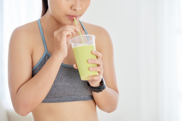 Minum teh hijau/freepik.com Minum teh hijau sebelum workout membantu menurunkan berat badan/freepik.com
