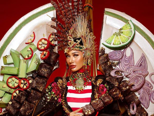 7 Aksi Aurra Kharisma Pakai Kostum Sate Madura di Miss Grand International