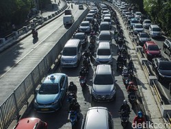 Jakarta Macet Lagi, Saatnya Ganjil-Genap Diberlakukan Kembali?