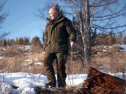 Di Tengah Perang, Putin Kunjungi Pabrik Roket Luar Angkasa di Moskow