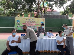 Polda NTB Gerak Cepat Lakukan Vaksinasi Personel Batalyon Vaksinator