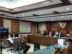 Pengusaha Ini Beri Rp 2,4 M ke Rohadi PNS Tajir Guna Urus Perkara-Nikahan Anak