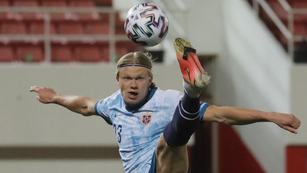 Soccer Football - World Cup Qualifiers Europe - Group G - Gibraltar v Norway - Victoria Stadium, Gibraltar - March 24, 2021 Norway's Erling Haaland in action REUTERS/Jon Nazca