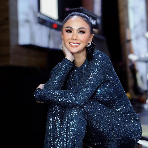 Yuni Shara awet muda dengan rona wajah berwarna peach/instagram.com/yunishara36