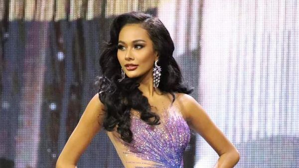 Penampilan Aurra Kharishma dengan Gaun Memukau