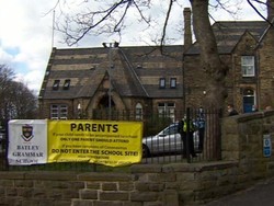 Tunjukkan Kartun Nabi ke Murid, Guru Inggris Dirumahkan-Sekolah Minta Maaf