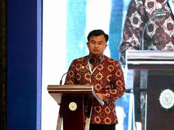 Pemkab Dharmasraya Raih Kinerja Pemerintah Terbaik di Sumbar