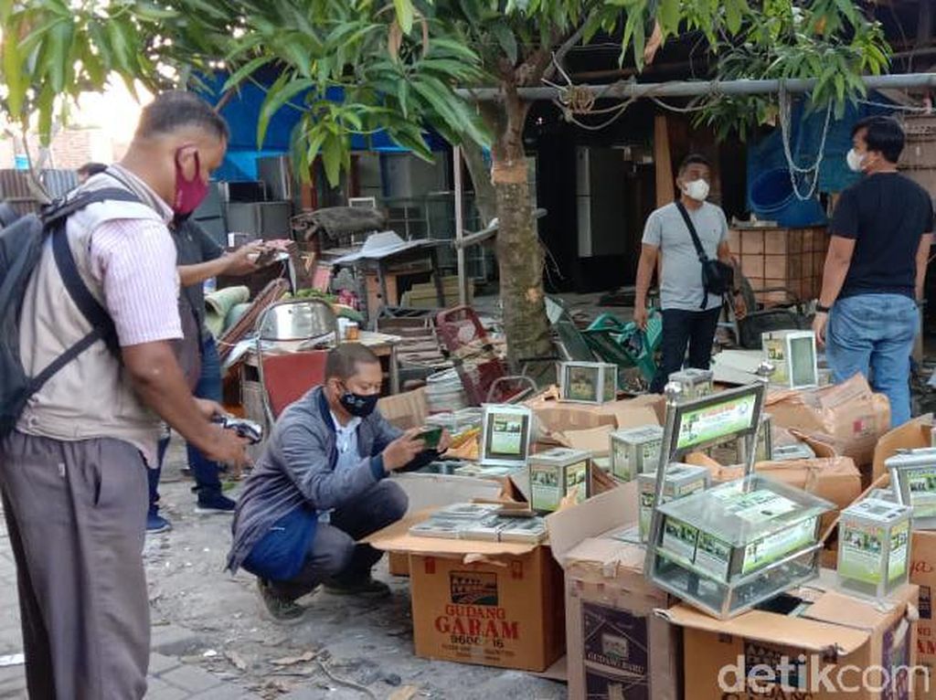 Densus 88 Amankan 500 Kotak Amal Milik Terduga Teroris di Deli Serdang