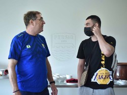 Lawan Persita, Persib Mainkan Farshad Noor?