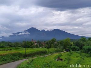 Pendakian Gunung Arjuno-Welirang Dibuka, Pendaki Diingatkan soal Sampah Pendakian Gunung Arjuno-Welirang Dibuka, Pendaki Diingatkan soal Sampah