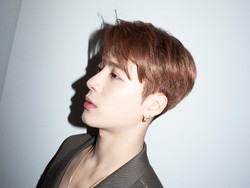 Jackson Wang Kembali ke Tahun 80-an Lewat Video Klip LMLY