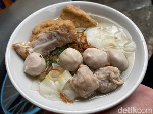 Gurih Sedap Baso Bening si Abah yang Hits di Suryakencana Gurih Sedap Baso Bening si Abah yang Hits di Suryakencana