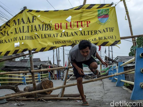 Jembatan Rusak di Kabupaten Bekasi Menanti Diperbaiki
