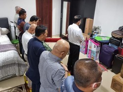Kubu KLB PD Bagikan Foto Moeldoko Imam Salat, Labeli Jenderal Santri