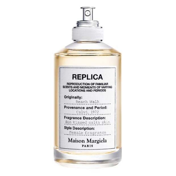 Maison Margiela Replica Beach Walk/maisonmargiela.com Meskipun memiliki aroma yang ringan, tetapi parfum dari Maison Margieala ini tahan lama dan seperti namanya yang akan memberikan perasaan nostalgia akan musim panas di pantai.