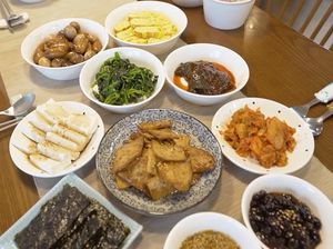 Nikmatnya Sarapan Orang Korea, Menunya Super Lengkap! Nikmatnya Sarapan Orang Korea, Menunya Super Lengkap!