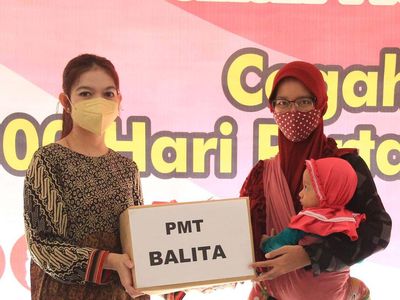 8 Gaya Selvi Ananda Jadi Ibu Walikota Solo, Berbatik Sampai Jam Hermes