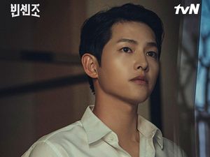 Terungkap! Begini Kepribadian Song Joong Ki di Lokasi Syuting