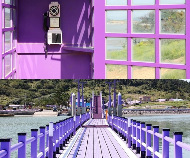 telephone box dan jembatan yang instagrammable