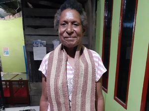 Foto: Siapa Bilang Papua Tak Punya Kain Tenun Asli? Foto: Siapa Bilang Papua Tak Punya Kain Tenun Asli?