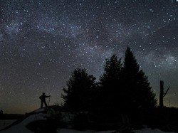 Wow, NASA Akan Taruh Bintang Palsu di Luar Angkasa