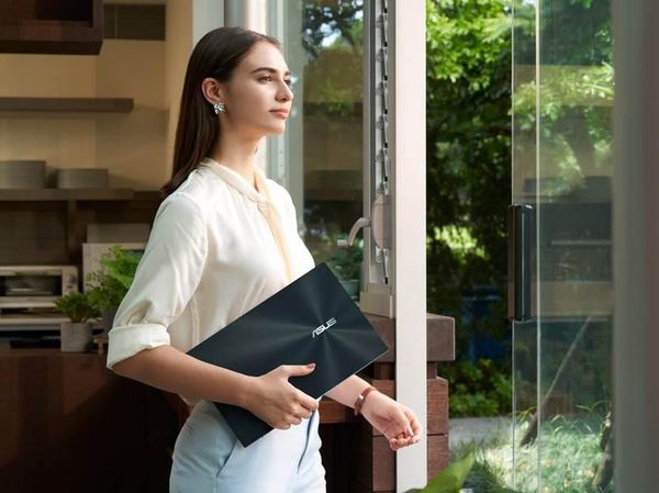 Laptop Asus ZenBook Duo 14 UX482 Buat Kamu yang Produktif