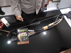 Selain Kotak Amal, Densus 88 Sita Pedang-Panah dari Terduga Teroris di Sumut